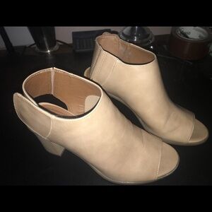 Candies Chunky heals🚨Final Price🚨